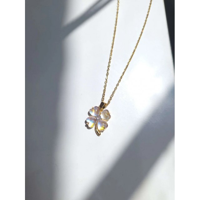 Çelik Gold Yonca Kadın Şans Kolye