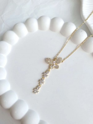 Çelik Gold İnci Detaylı Kelebek Kadın Kolye