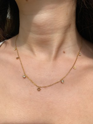 Çelik Minik Güneş Figürlü Zarif Charmlı Kadın Kolye