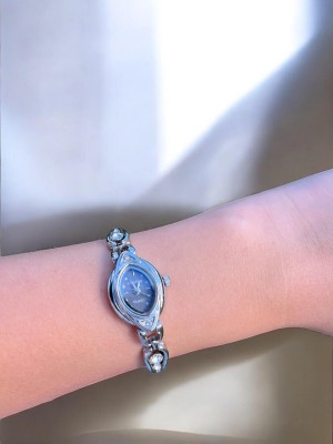 Kadın İnce Kordonlu Vintage Metal Kasa Silver Kol Saati 2