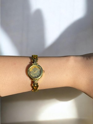 Kadın İnce Kordonlu Vintage Metal Kasa Gold Kol Saat 6