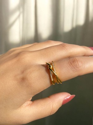 Taşlı Altın Kaplama Zarif Kadın Yüzük