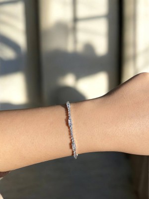 İnce Zarif Su Yolu Silver Kadın Bileklik