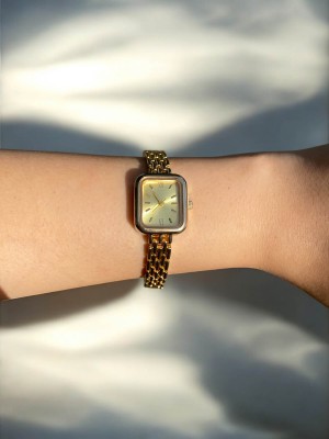 Kare Kadranlı Gold İnce Kordonlu Kadın Vintage Saat-7