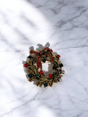 Yılbaşı Taşlı Broş