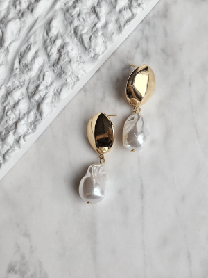 Vip İnci Detaylı Sallantılı Küpe