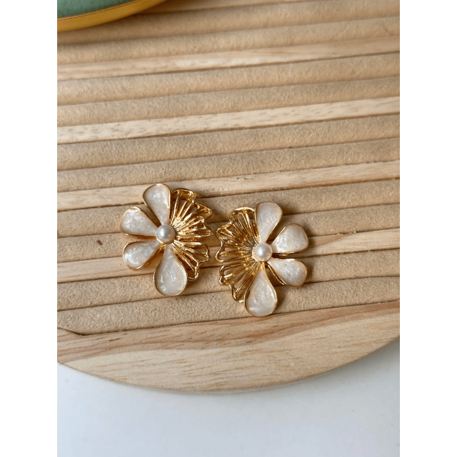 Vintage Gold Çiçek Küpe Vintage Gold Çiçek Küpe