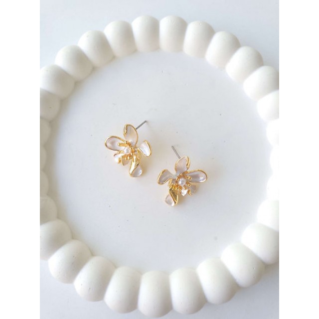 Çelik Gold İncili Çiçek Kadın Küpe - Blossom