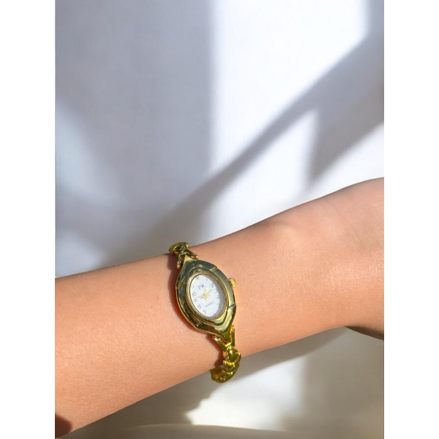 Kadın İnce Kordonlu Vintage Metal Kasa Gold Kol Saat 1 Kadın İnce Kordonlu Vintage Metal Kasa Gold Kol Saat 1