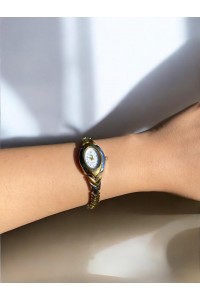 Kadın İnce Kordonlu Vintage Metal Kasa Silver Kol Saati 3 Kadın İnce Kordonlu Vintage Metal Kasa Silver Kol Saati 3