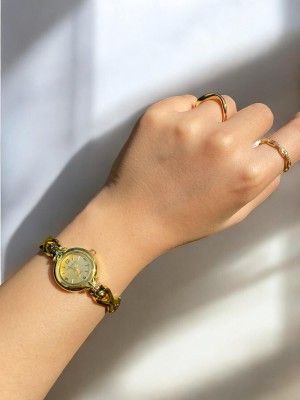 Kadın İnce Kordonlu Vintage Metal Kasa Gold Kol Saat 6 Kadın İnce Kordonlu Vintage Metal Kasa Gold Kol Saat 6