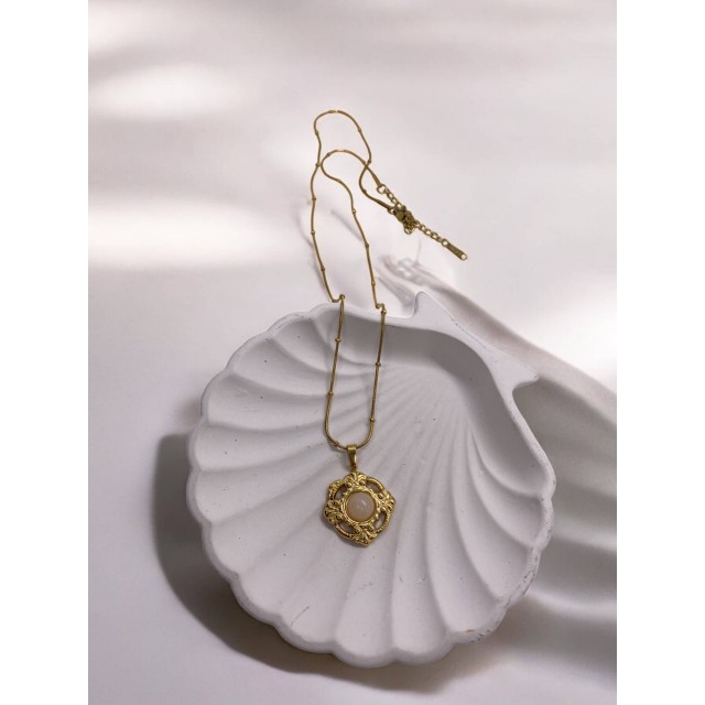 Vintage Çerçeveli Sedef Taşlı Kadın Çelik Kolye