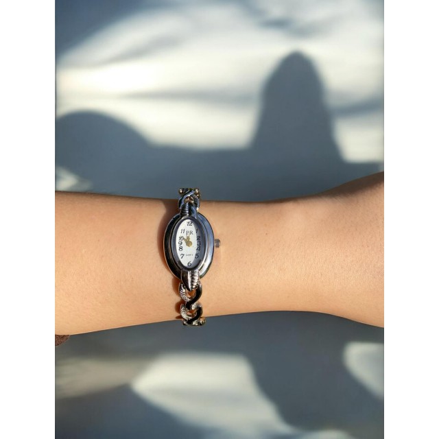 Kadın İnce Kordonlu Vintage Metal Kasa Silver Kol Saati 6 Kadın İnce Kordonlu Vintage Metal Kasa Silver Kol Saati 6