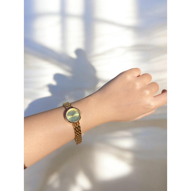 Yuvarlak Kadranlı Gold İnce Kordonlu Kadın Vintage Saat-15 Yuvarlak Kadranlı Gold İnce Kordonlu Kadın Vintage Saat-15