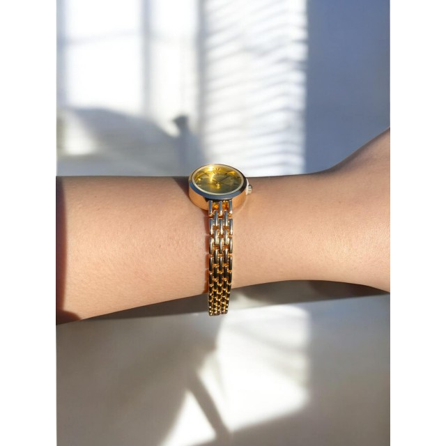 Yuvarlak Kadranlı Gold İnce Kordonlu Kadın Vintage Saat-15 Yuvarlak Kadranlı Gold İnce Kordonlu Kadın Vintage Saat-15