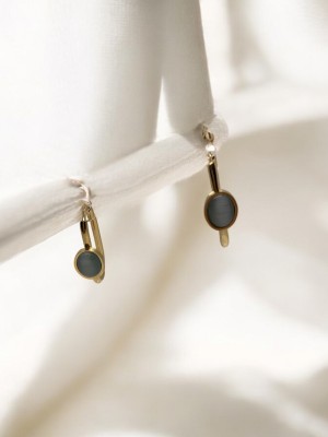 Çelik Kedi Gözü Taşlı Küpe