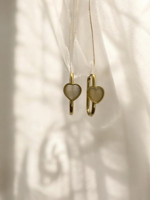 Çelik Kalp Detaylı Taşlı Küpe