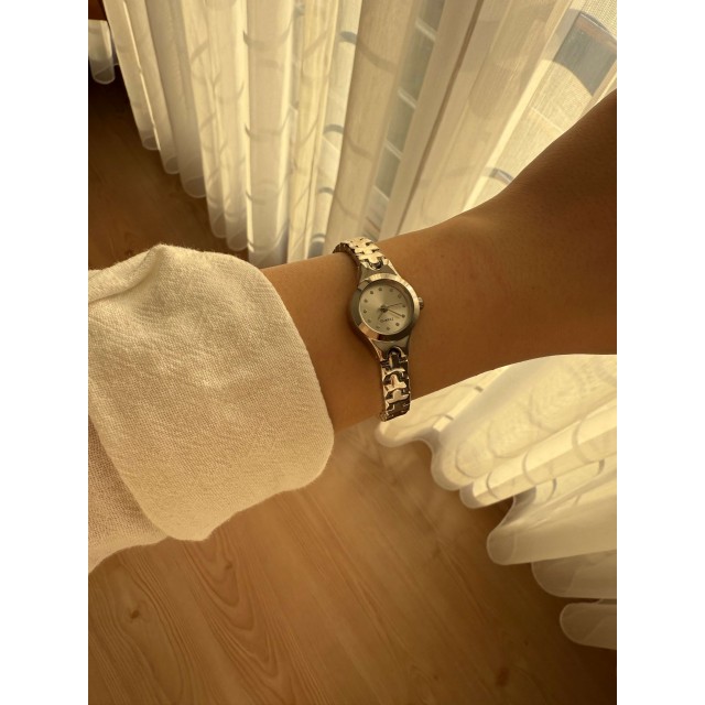 Kadın İnce Kordonlu Vintage Çelik Kasa Gümüş Minimal Kol Saati 21