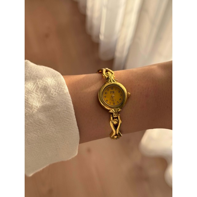 Kadın İnce Kordonlu Vintage Metal Kasa Gold Minimal Kol Saati 24
