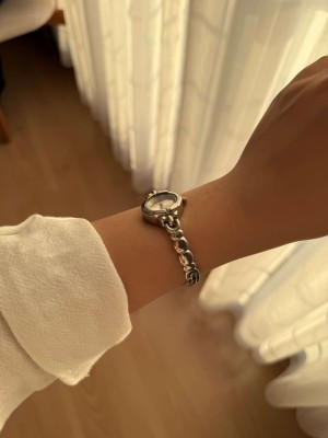 Kadın İnce Kordonlu Vintage Metal Kasa Gümüş Minimal Kol Saati 18