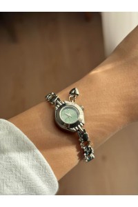 İnce Kalpli Kordon Vintage Çelik Gümüş Minimal Zümrüt Yeşili Kasa Charmlı Kadın Kol Saati -34