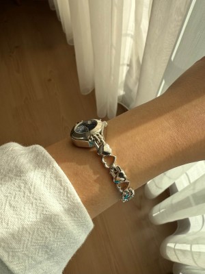 İnce Kalpli Kordon Vintage Çelik Gümüş Minimal Lacivert Kasa Charmlı Kadın Kol Saati -35