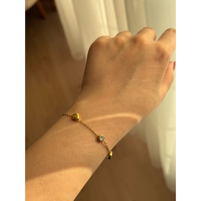 Kalp ve Işıltılı Zarif Çelik Gold Kadın Bileklik