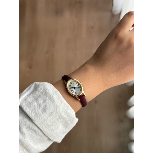 Beyaz Kadranlı İnce Bordo Deri Kayış Kadın Kol Saati -43 Beyaz Kadranlı İnce Bordo Deri Kayış Kadın Kol Saati -43