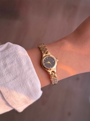 Siyah Kadran İnce Kordon Vintage Çelik Gold Minimal Kadın Kol Saati - 46