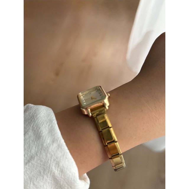 Beyaz Kadran Çelik Gold Kordon Nomination Kadın Kol Saati -50 Beyaz Kadran Çelik Gold Kordon Nomination Kadın Kol Saati -50