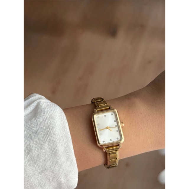 Beyaz Kadran Çelik Gold Kordon Nomination Kadın Kol Saati -50 Beyaz Kadran Çelik Gold Kordon Nomination Kadın Kol Saati -50